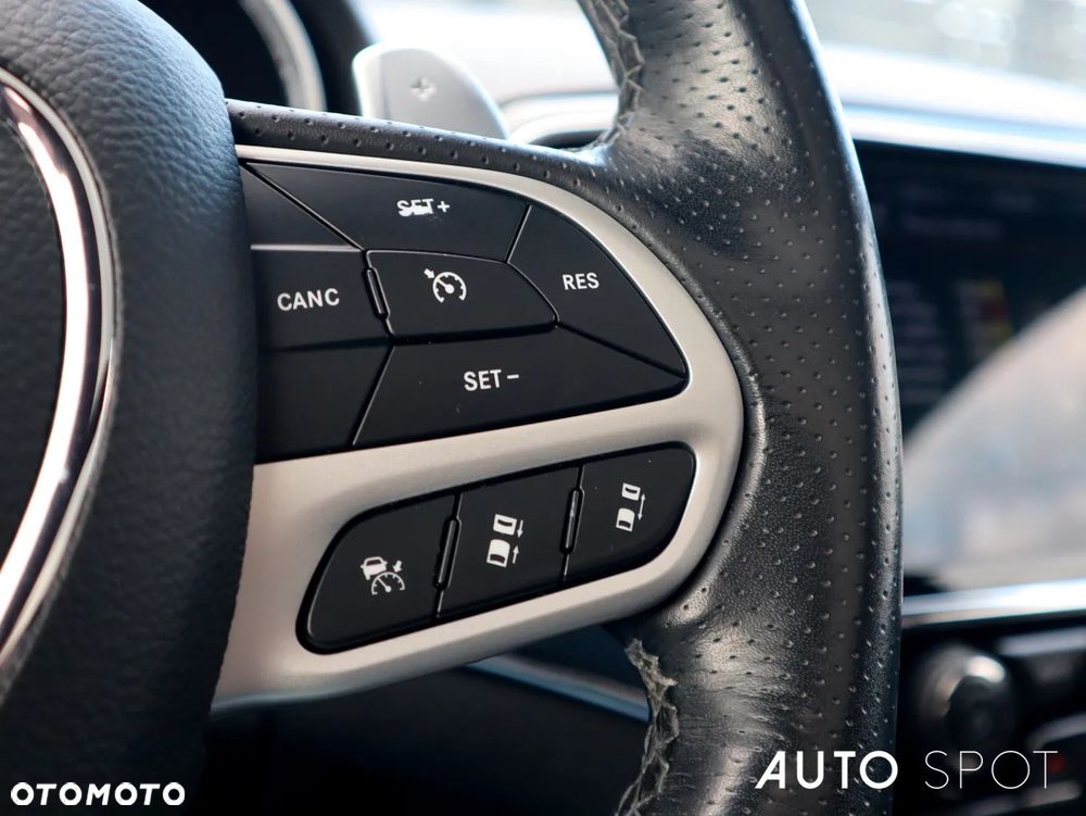 Jeep Grand Cherokee 6.4 V8 Hemi 4WD Automatik SRT - 24