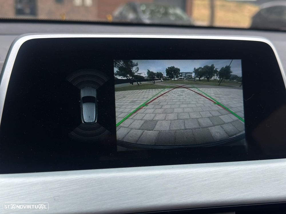 BMW X2 18 d sDrive Auto Pack M — fotografia 32