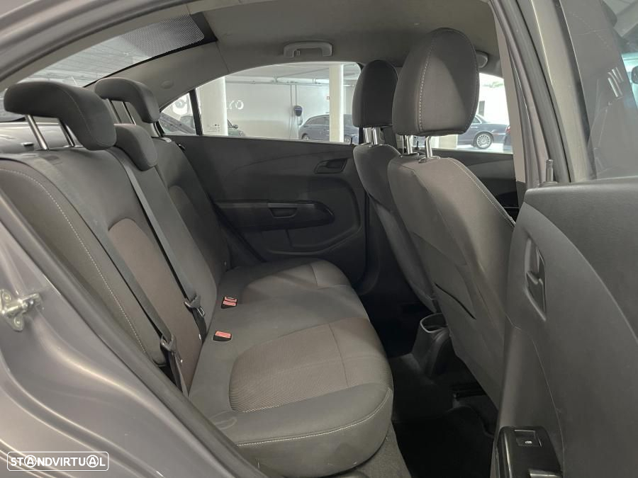 Chevrolet Aveo 1.3 VCDi LT - 16
