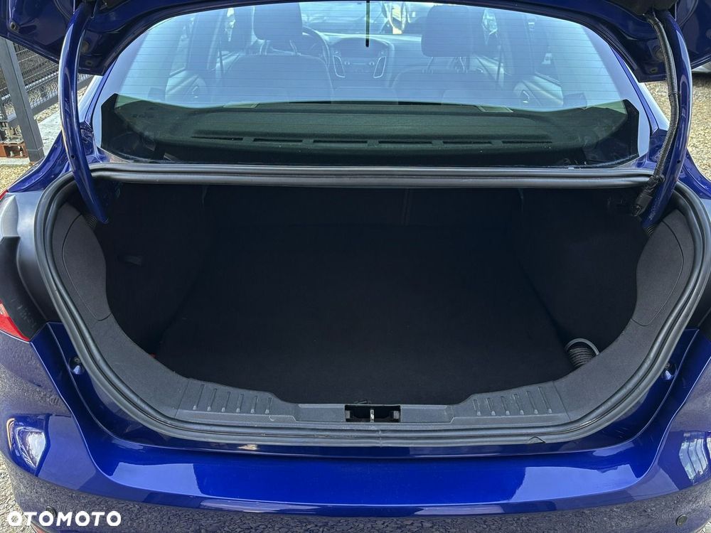 Ford Focus 1.6 Edition - 6