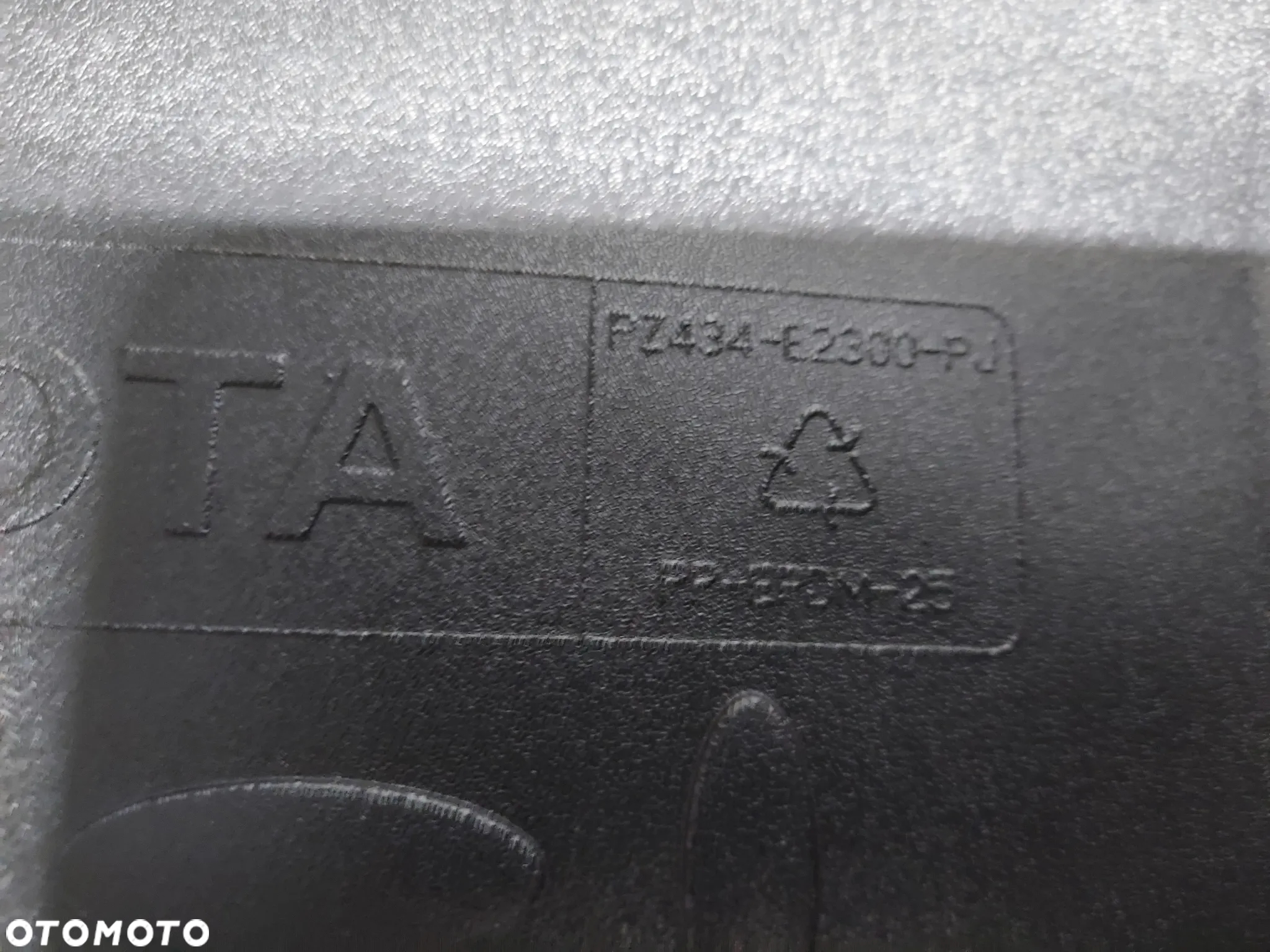 Toyota Auris II HB 13-18 Mata Wykładzina Bagażnika Nowa Oryginał - 3