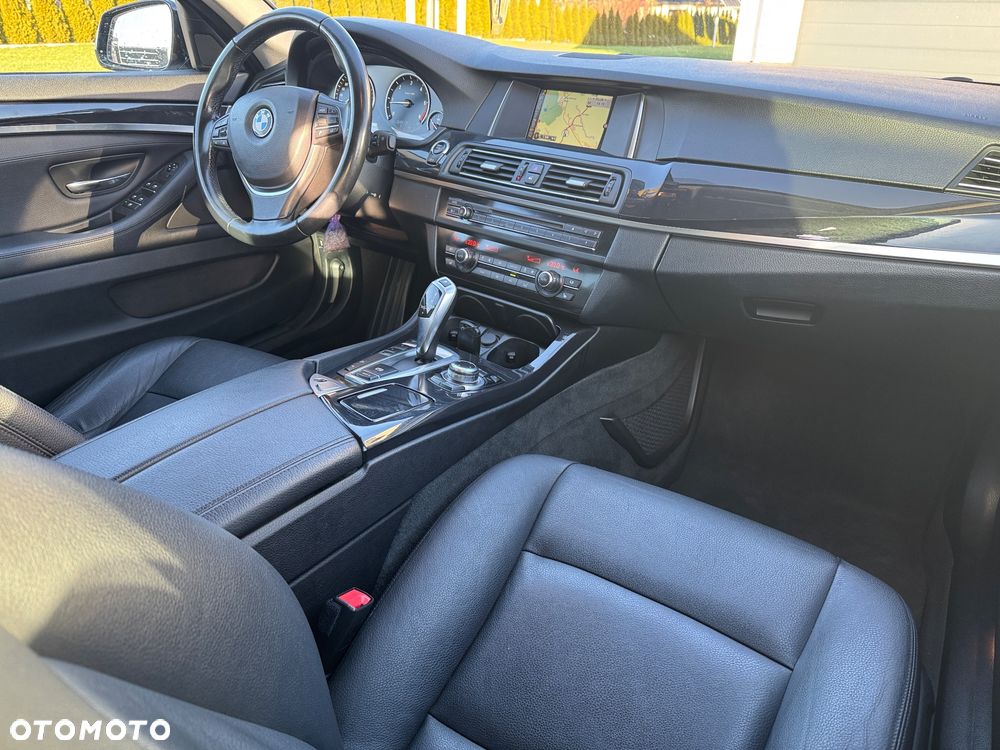 BMW Seria 5 520d xDrive Luxury Line - 8