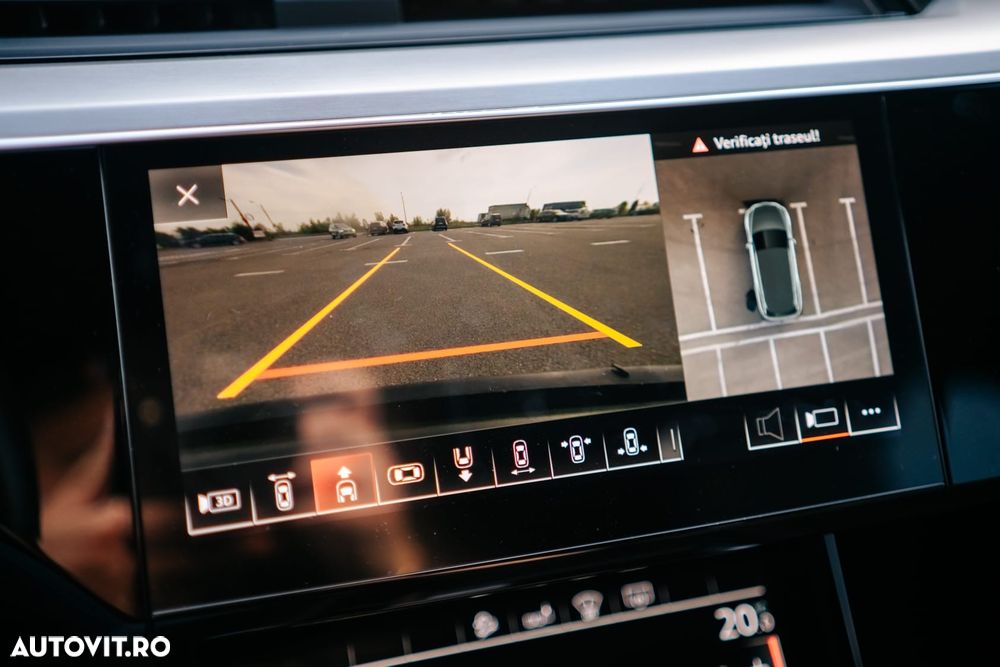 Audi e-tron - 18