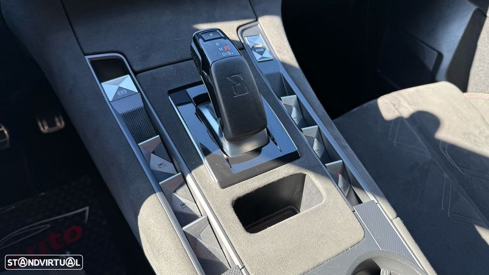 DS DS7 Crossback E-Tense Performance Line EAT8 - 43