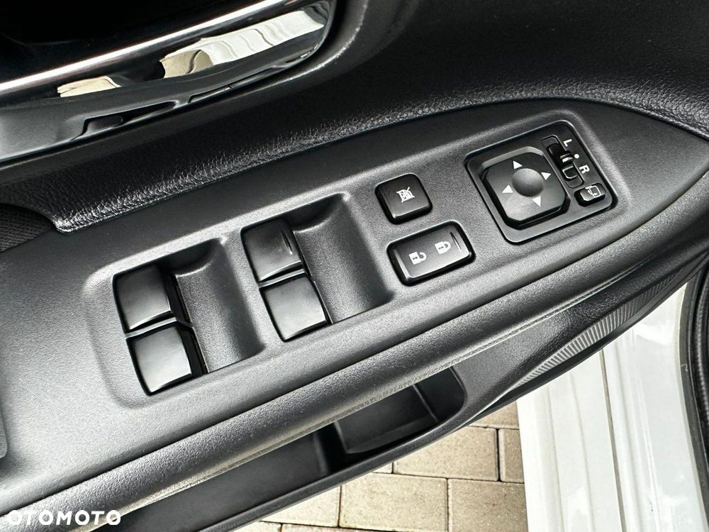 Mitsubishi Outlander 2.0 2WD Invite - 16