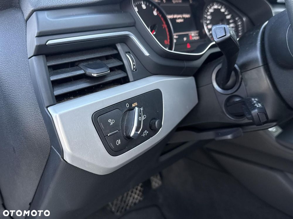 Audi A4 Limousine - 11