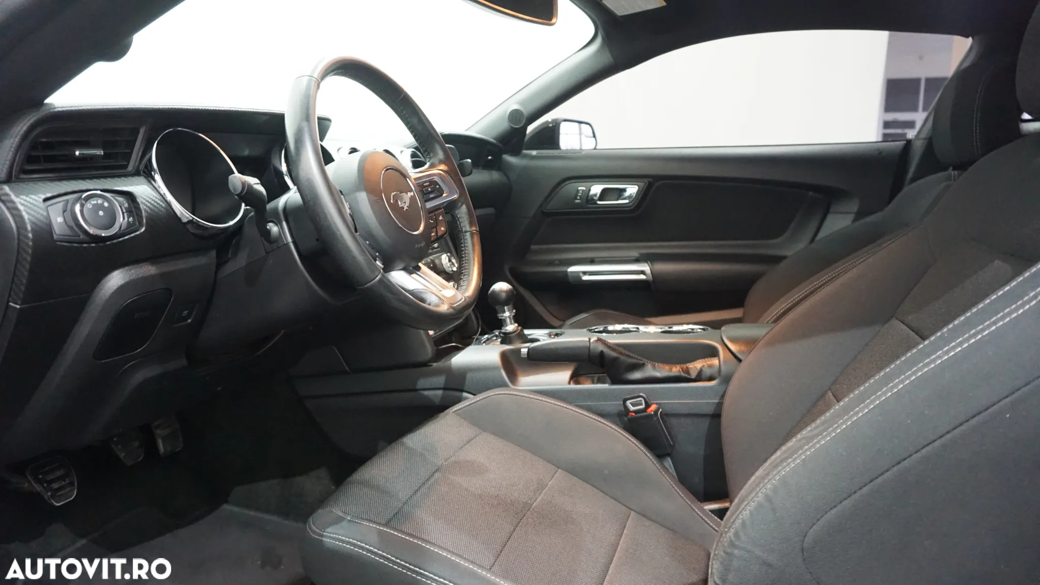 Ford Mustang - 11