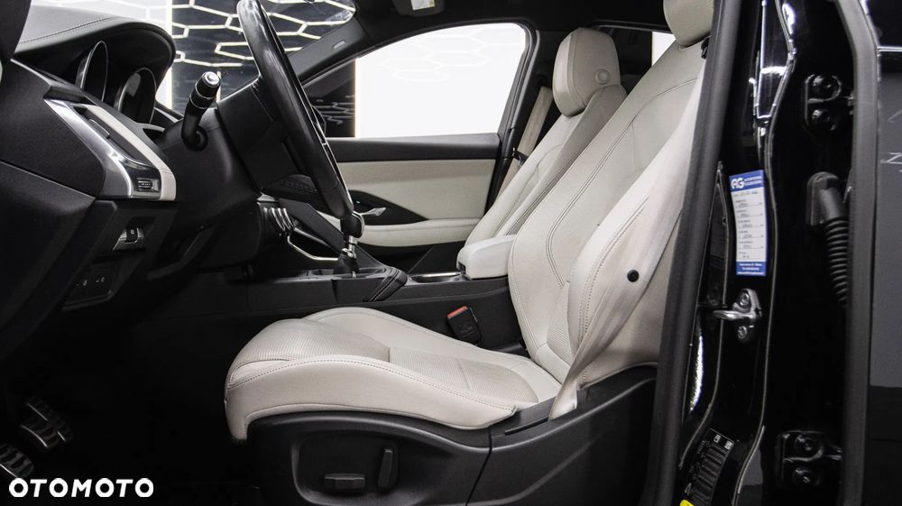 Jaguar E-Pace 2.0 i4D FWD R-Dynamic S - 18