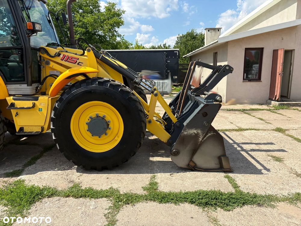 New Holland B115C - 21