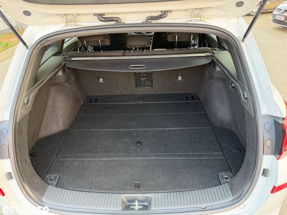 Hyundai i30 1.4 T-GDI GO Plus - 35