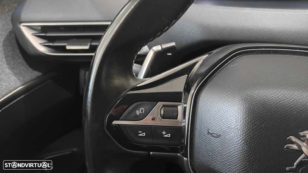 Peugeot 3008 1.2 PureTech Allure EAT8 - 39