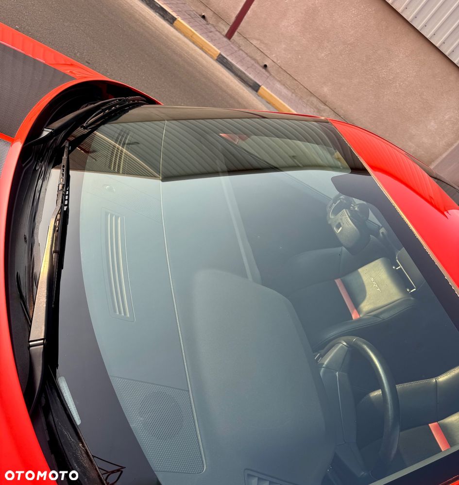Dodge Challenger 6.1 SRT8 - 11