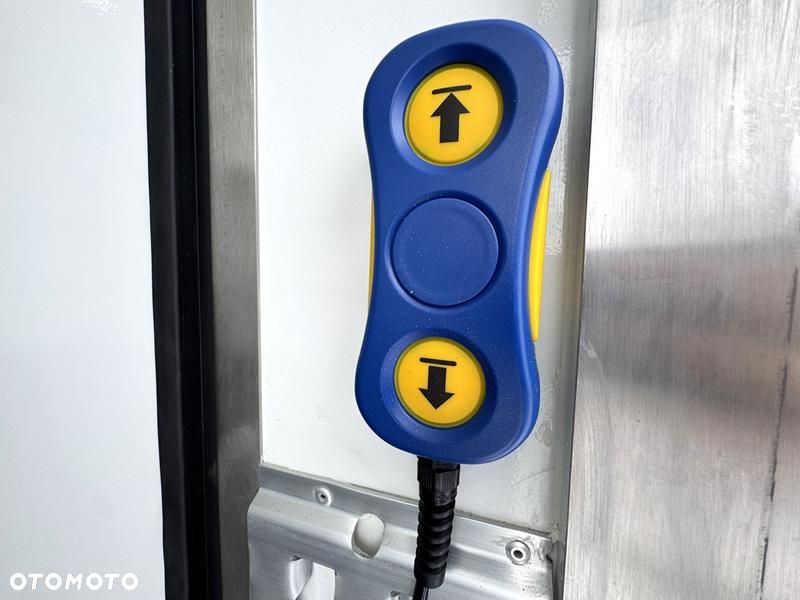Toyota Proace Max Kontener Transportowy 8EP - 12
