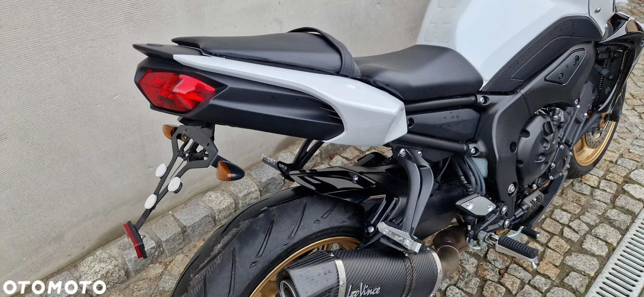 Yamaha FZ - 7