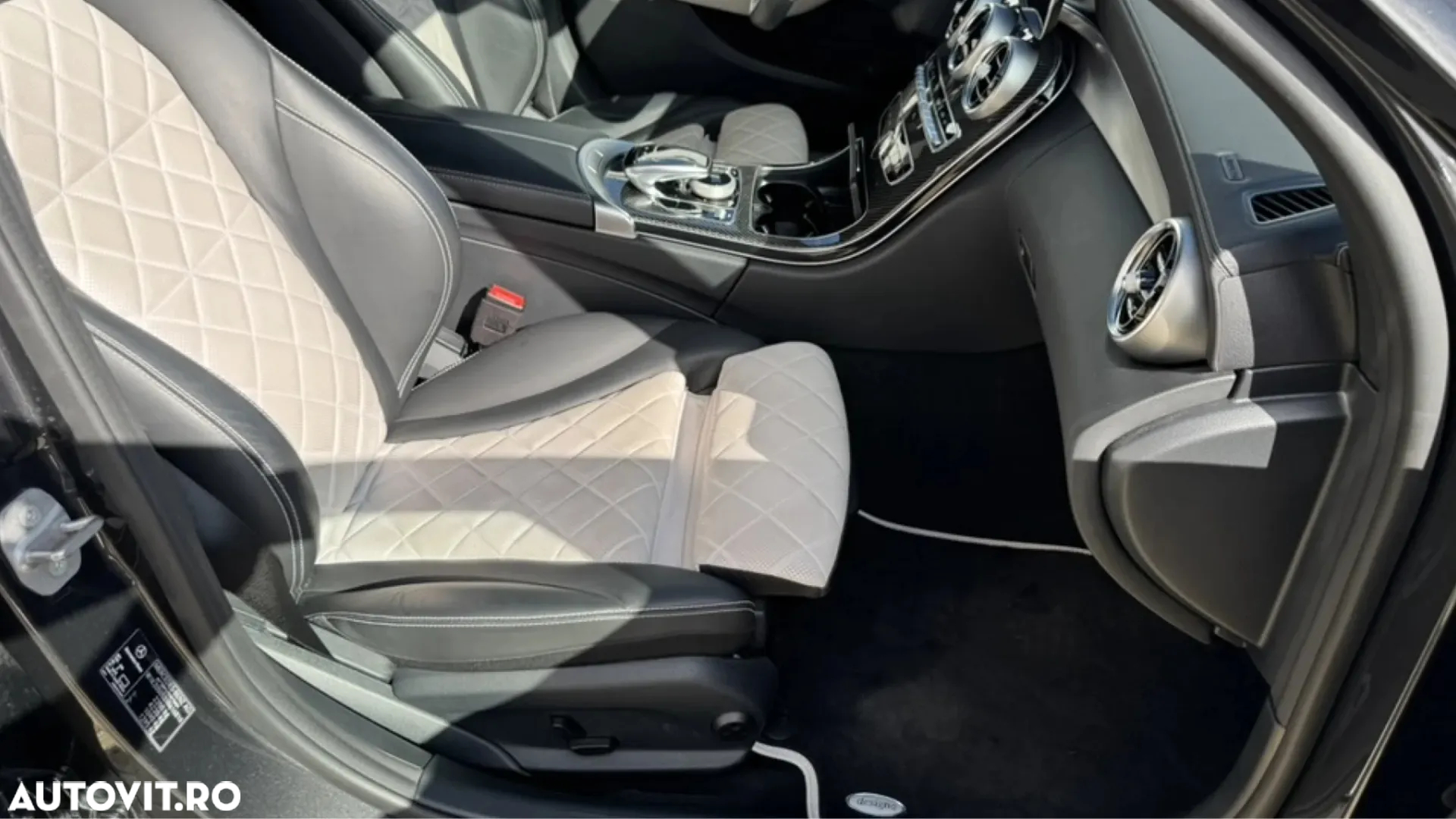 Mercedes-Benz C 300 e 9G-TRONIC AMG Line - 20