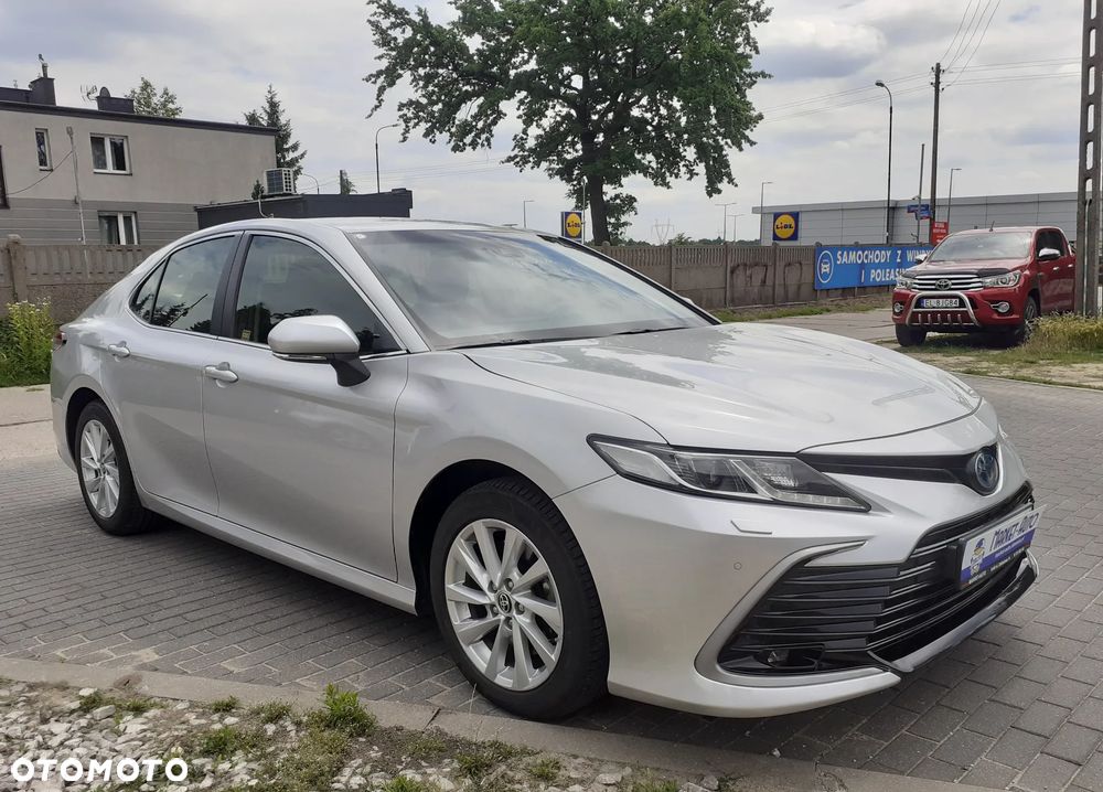 Toyota Camry - 7