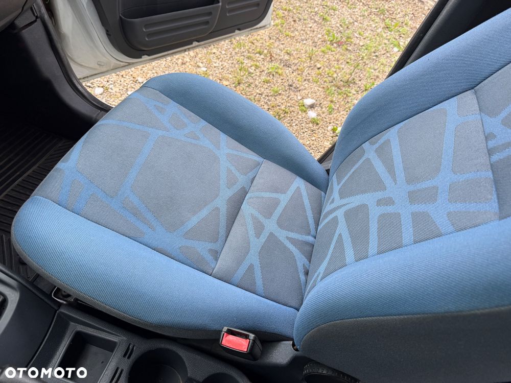 Ford Tourneo Connect - 21