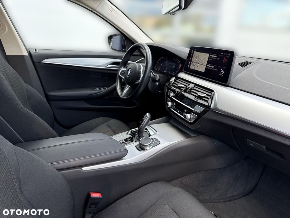 BMW Seria 5 - 21