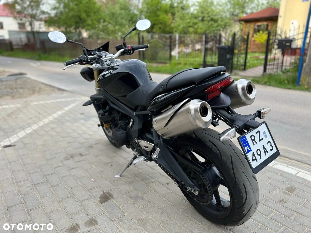 Triumph Street Triple - 17
