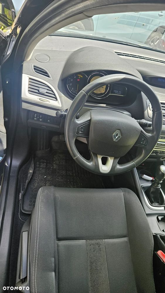 Renault Megane 1.5 dCi Privilege - 23