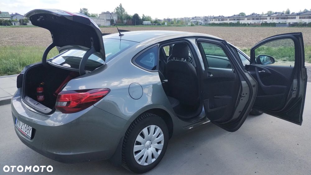 Opel Astra 1.4 T EU6 - 7