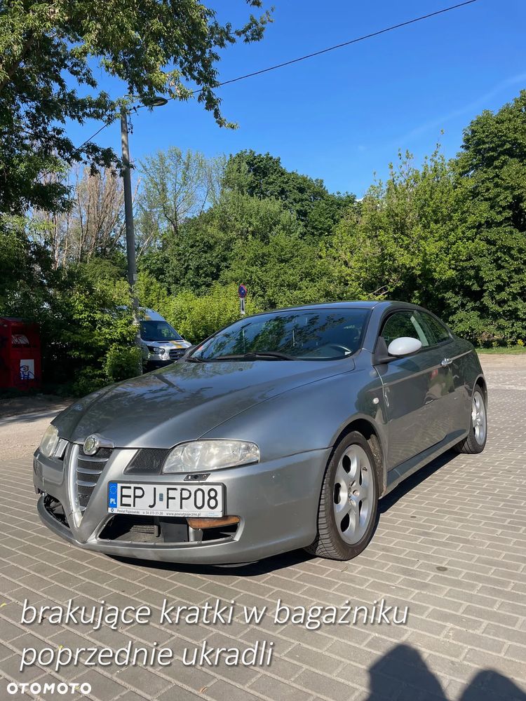 Alfa Romeo GT 1.9JTD 16V Distinctive - 4