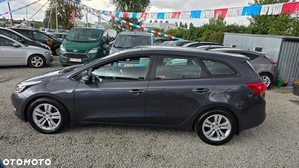 Kia Ceed - 21