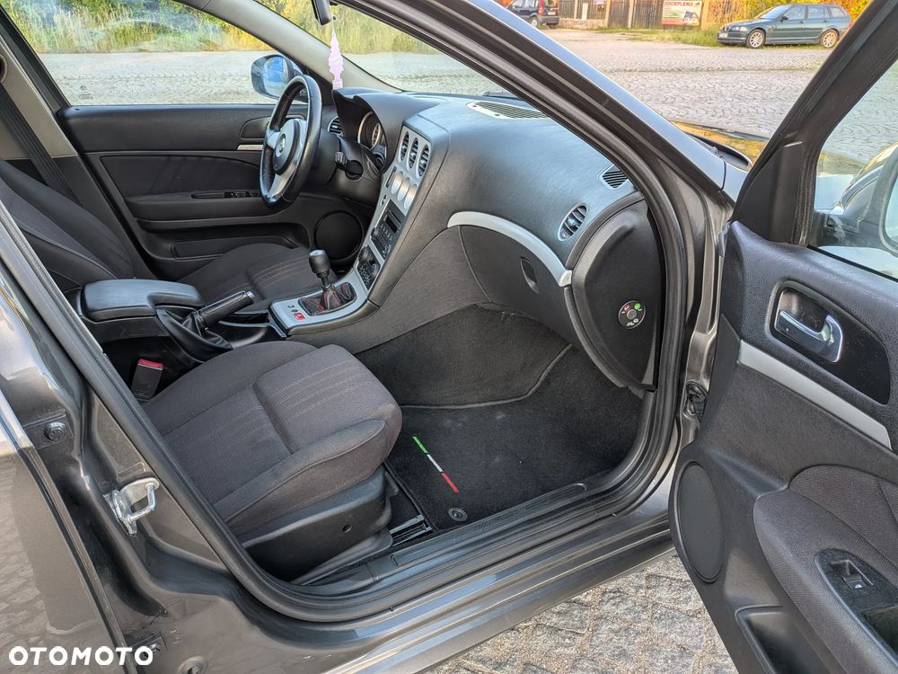 Alfa Romeo 159 1.9JTDM Distinctive - 9