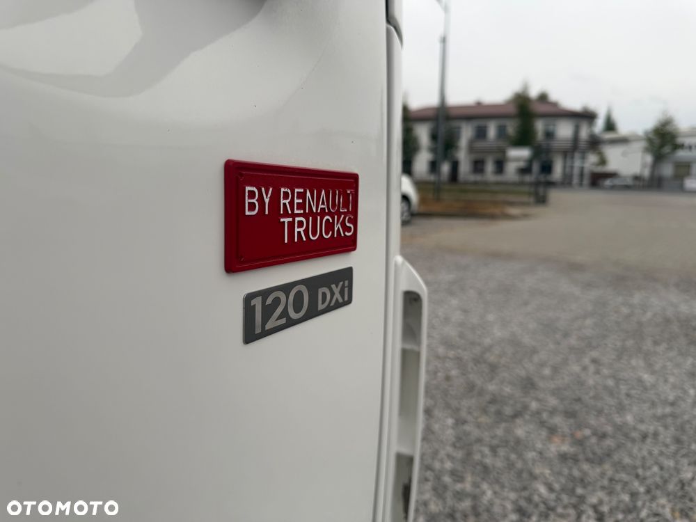 Renault Maxity - 15
