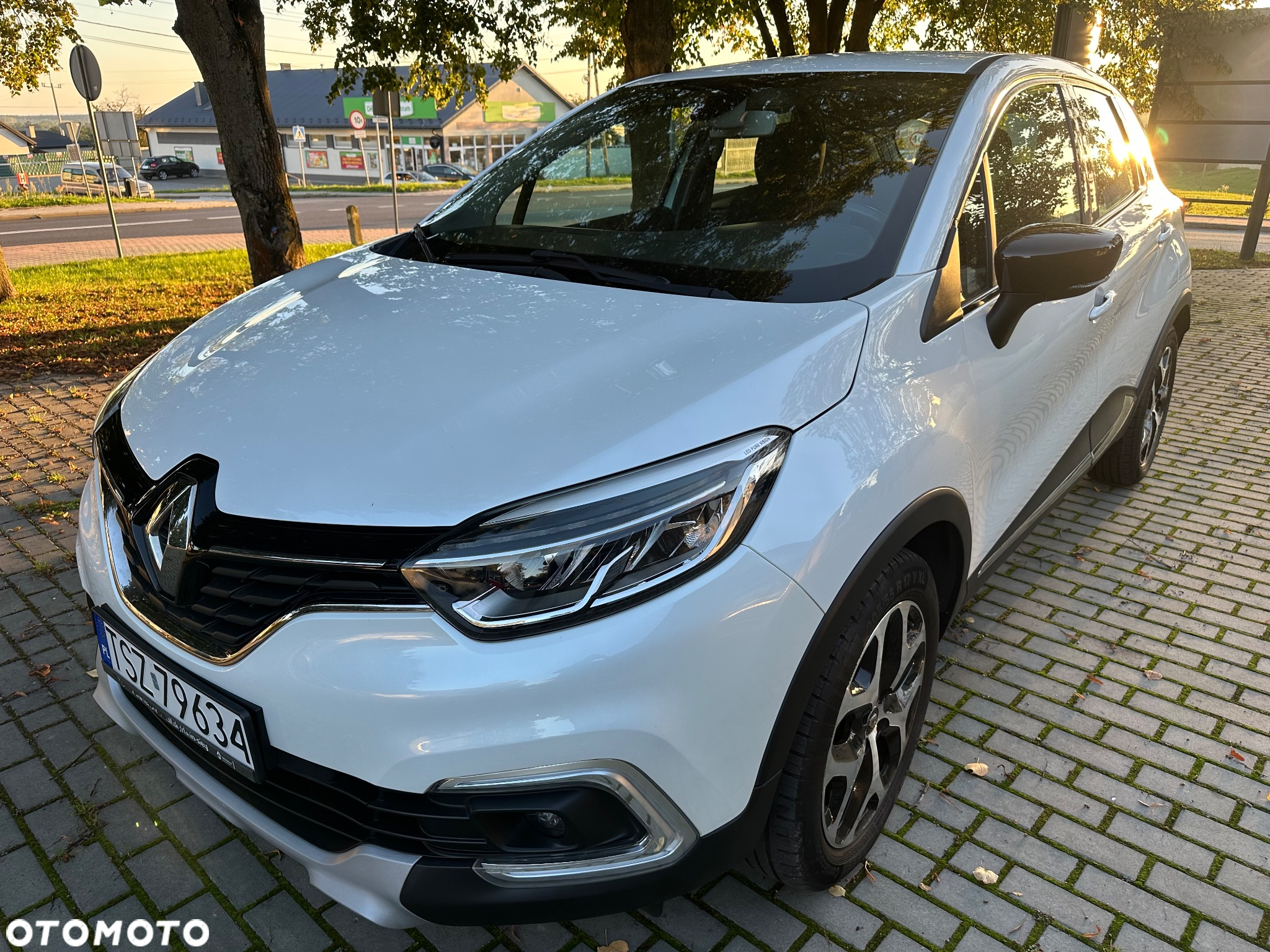 Renault Captur ENERGY TCe 90 Start&Stop Luxe - 25