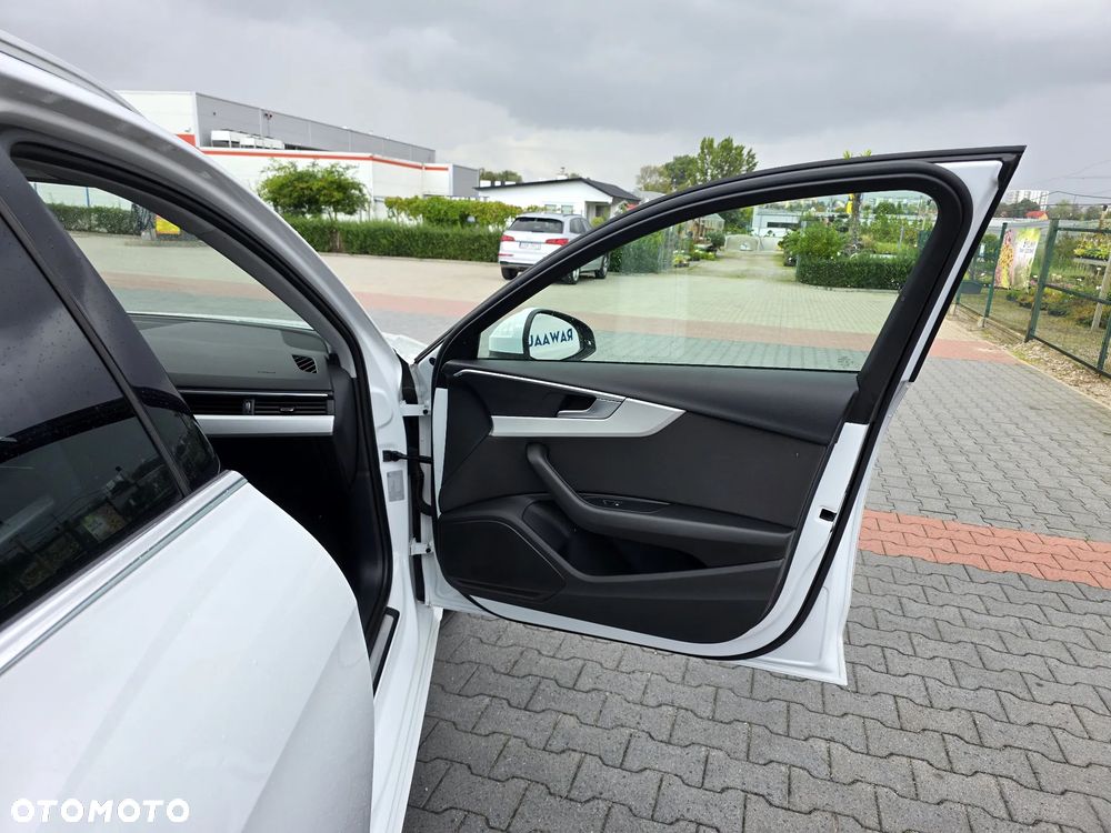 Audi A4 Avant - 15