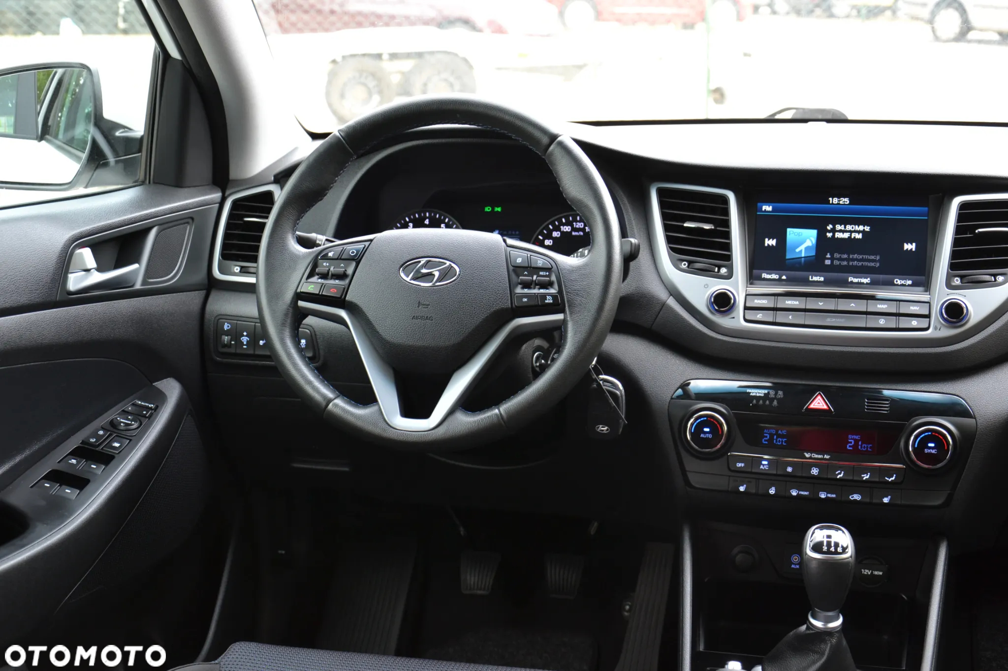 Hyundai Tucson 1.6 GDi 2WD Pure - 19