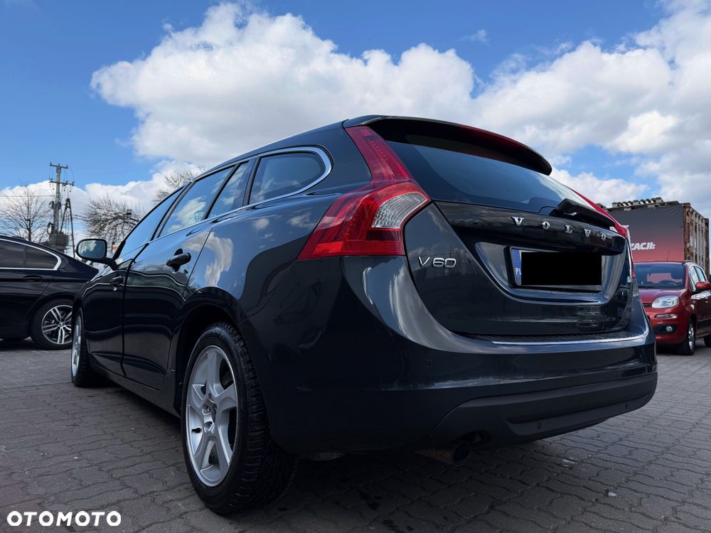 Volvo V60 D3 Geartronic Momentum - 13