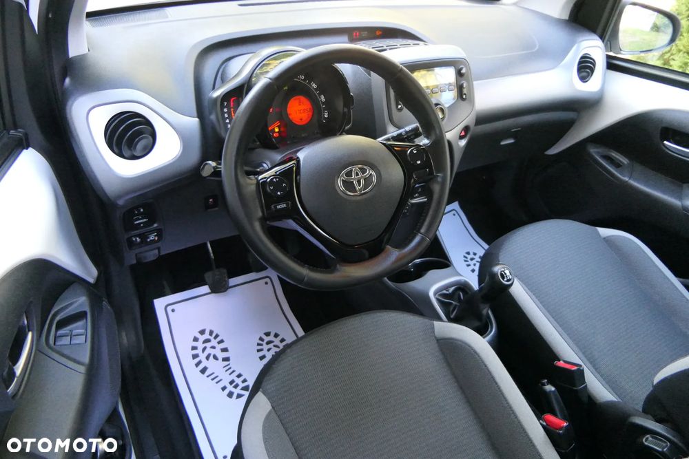 Toyota Aygo 1.0 VVT-i Color Edition - 13