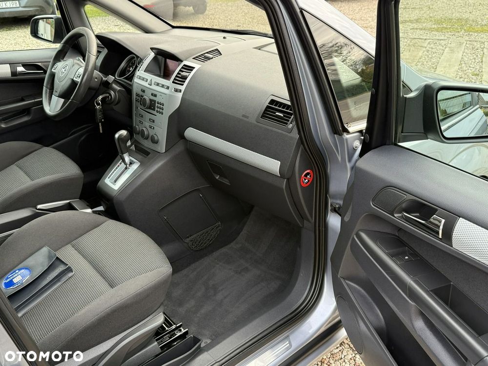 Opel Zafira - 21