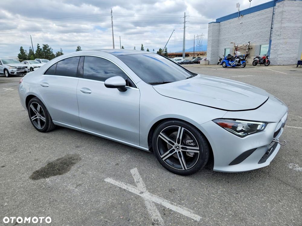Mercedes-Benz CLA 250 7G-DCT Edition 1 - 3