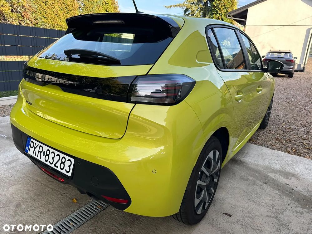 Peugeot 208 - 4