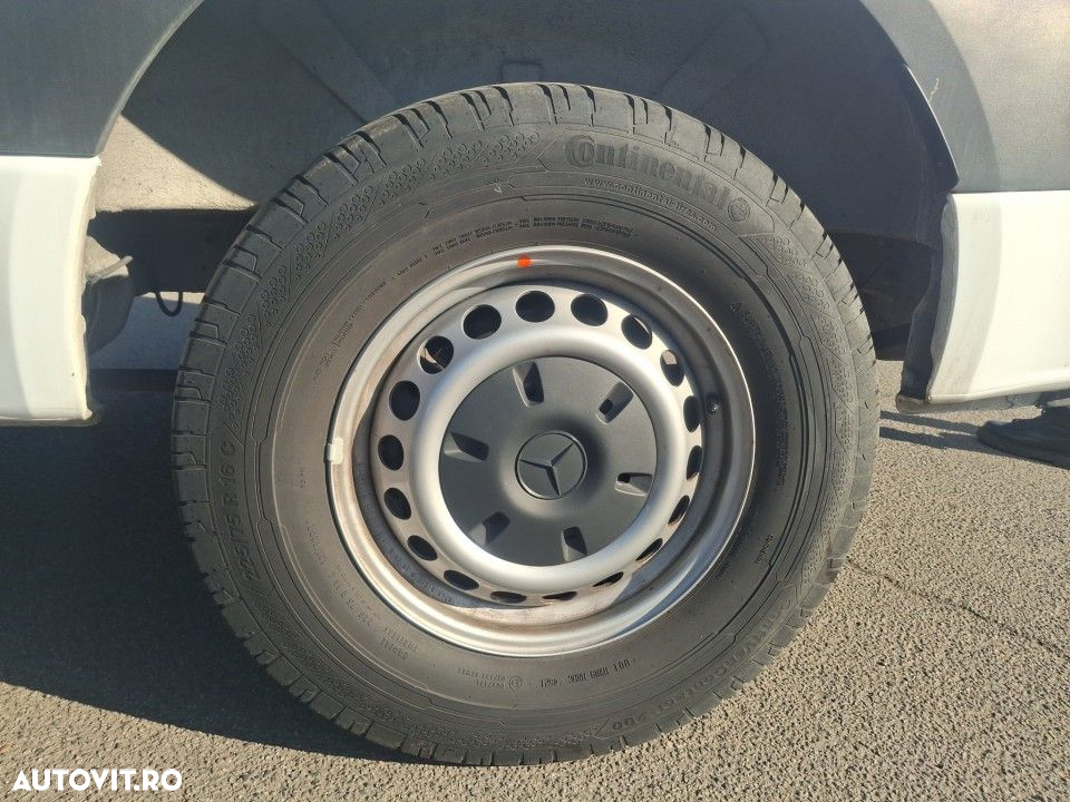 Mercedes-Benz Sprinter - 20