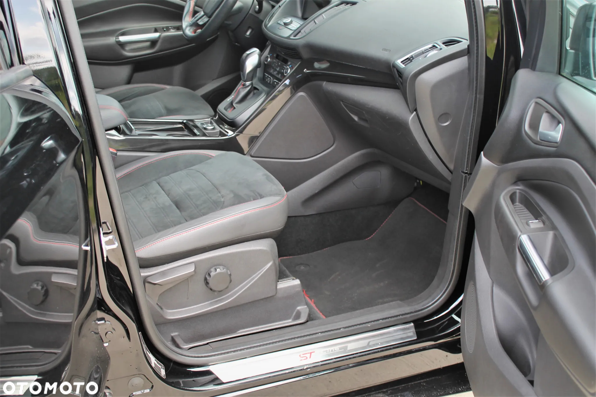 Ford Kuga 2.0 TDCi 4x4 ST-Line - 15