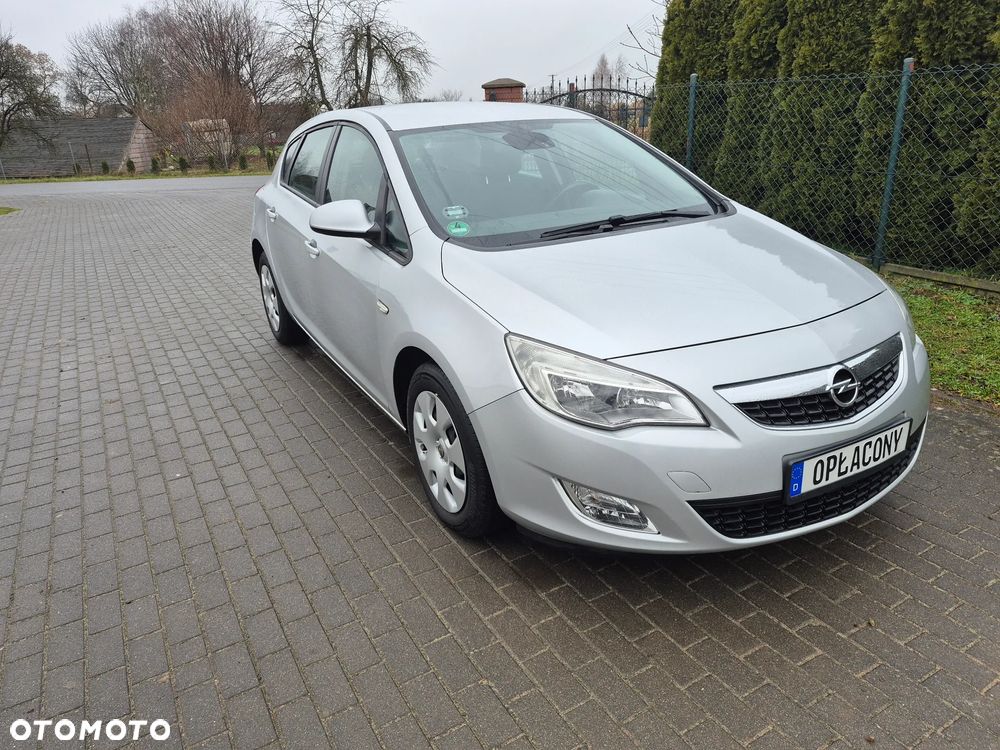 Opel Astra 1.6 Active - 11