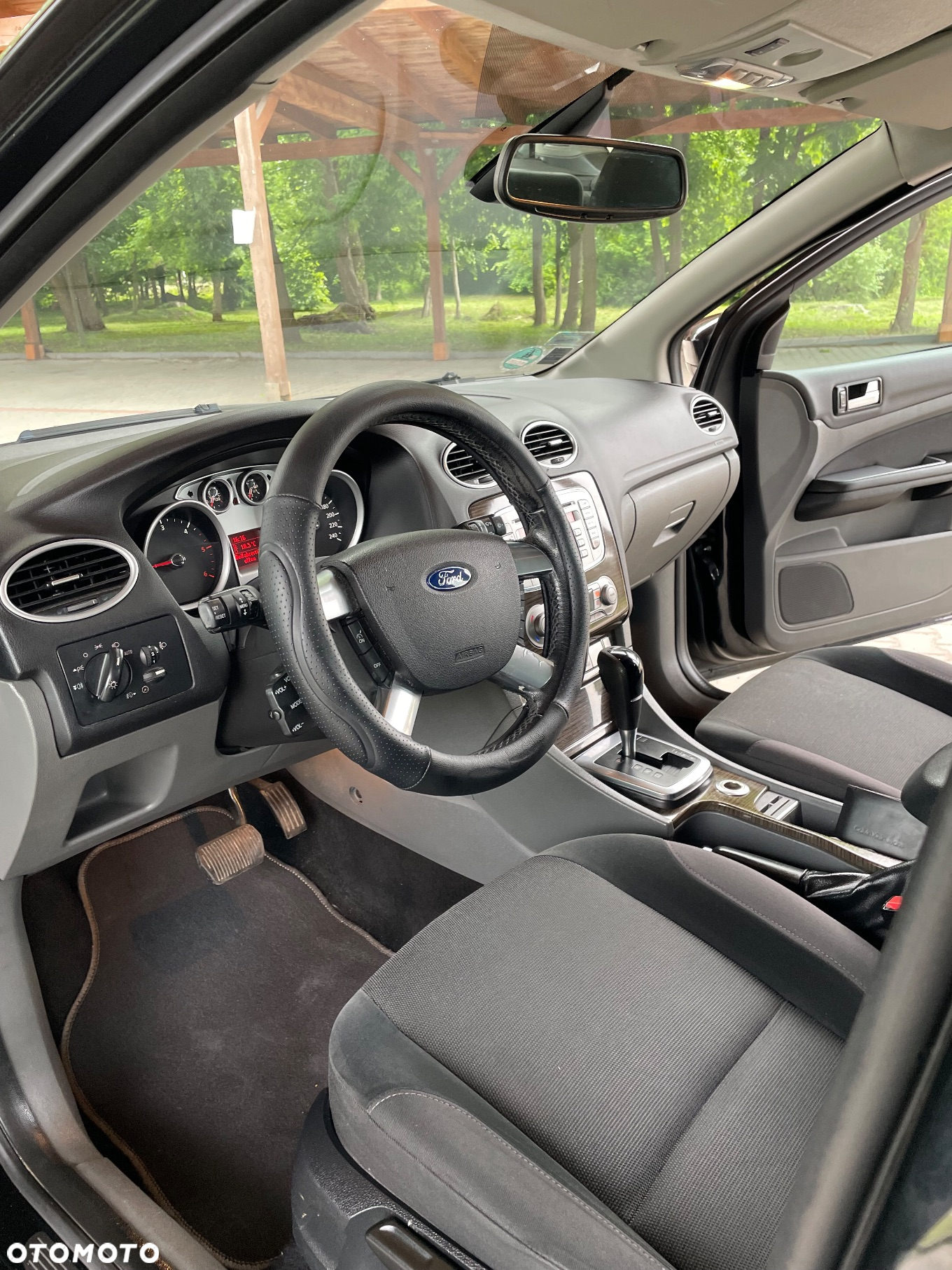 Ford Focus 2.0 TDCi DPF Ghia - 12