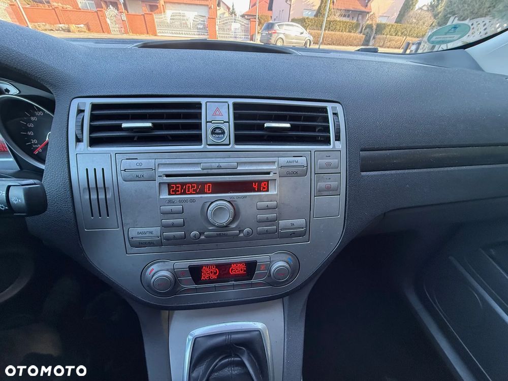 Ford Kuga 2.0 TDCi 4x4 Trend - 23