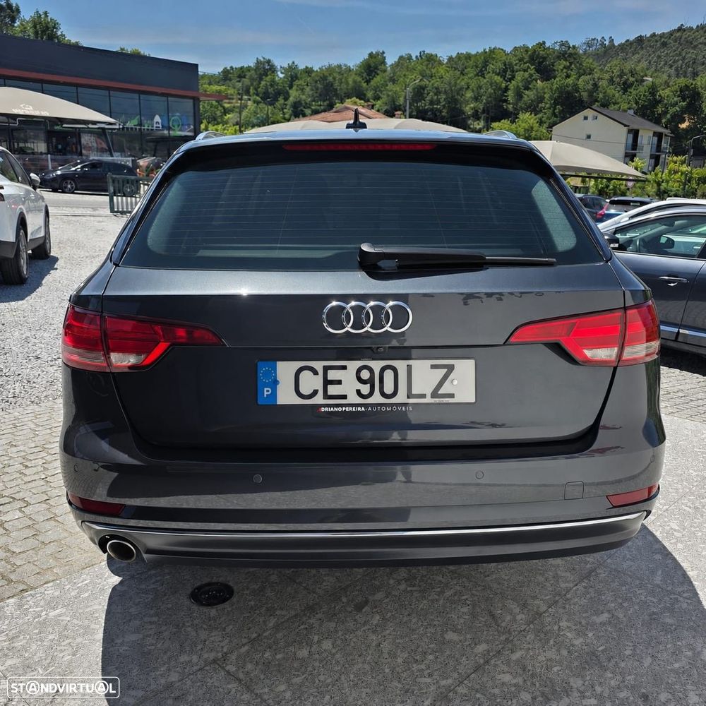 Audi A4 Avant 2.0 TDI Design - 11