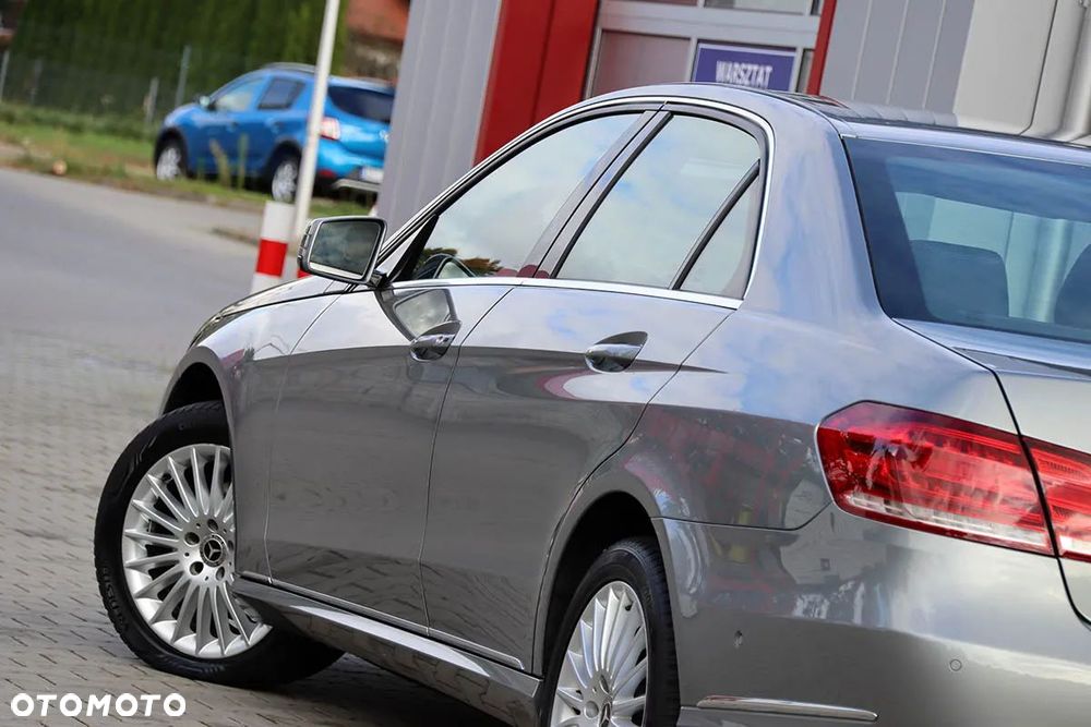 Mercedes-Benz Klasa E 200 CDI Elegance - 16
