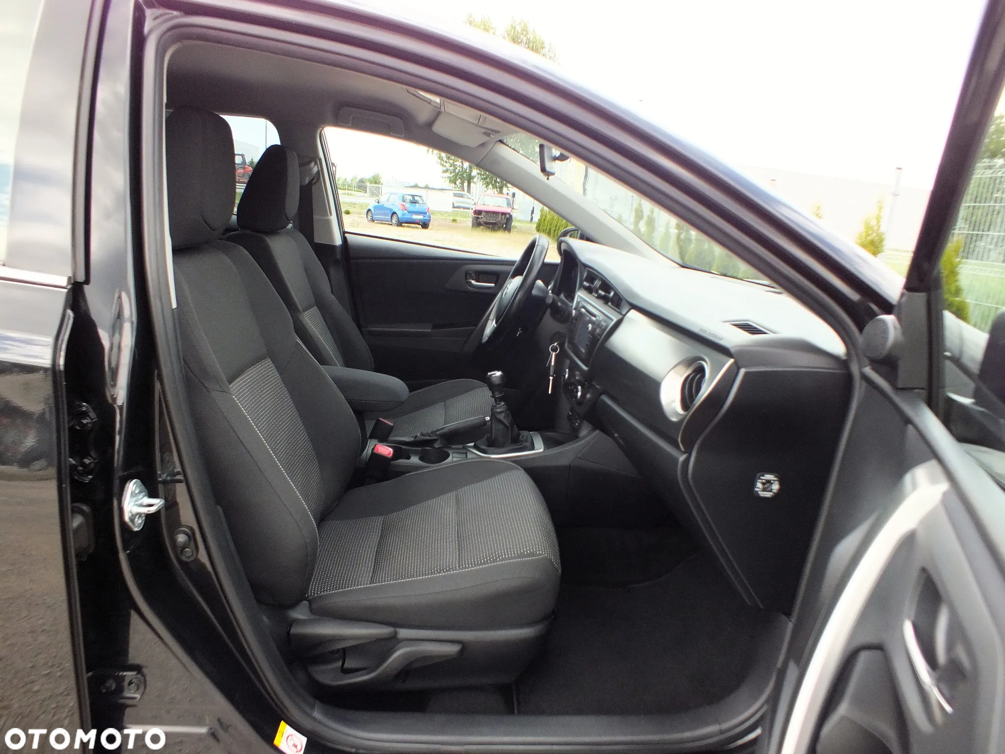 Toyota Auris 1.6 Premium - 7