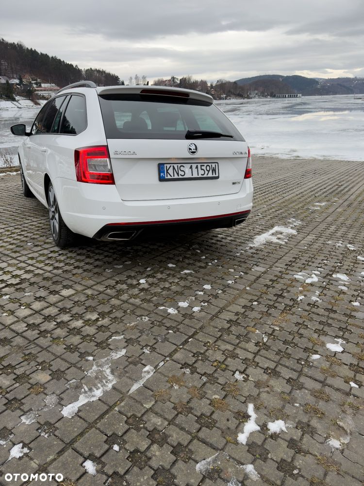 Skoda Octavia 2.0 TDI DSG RS - 7