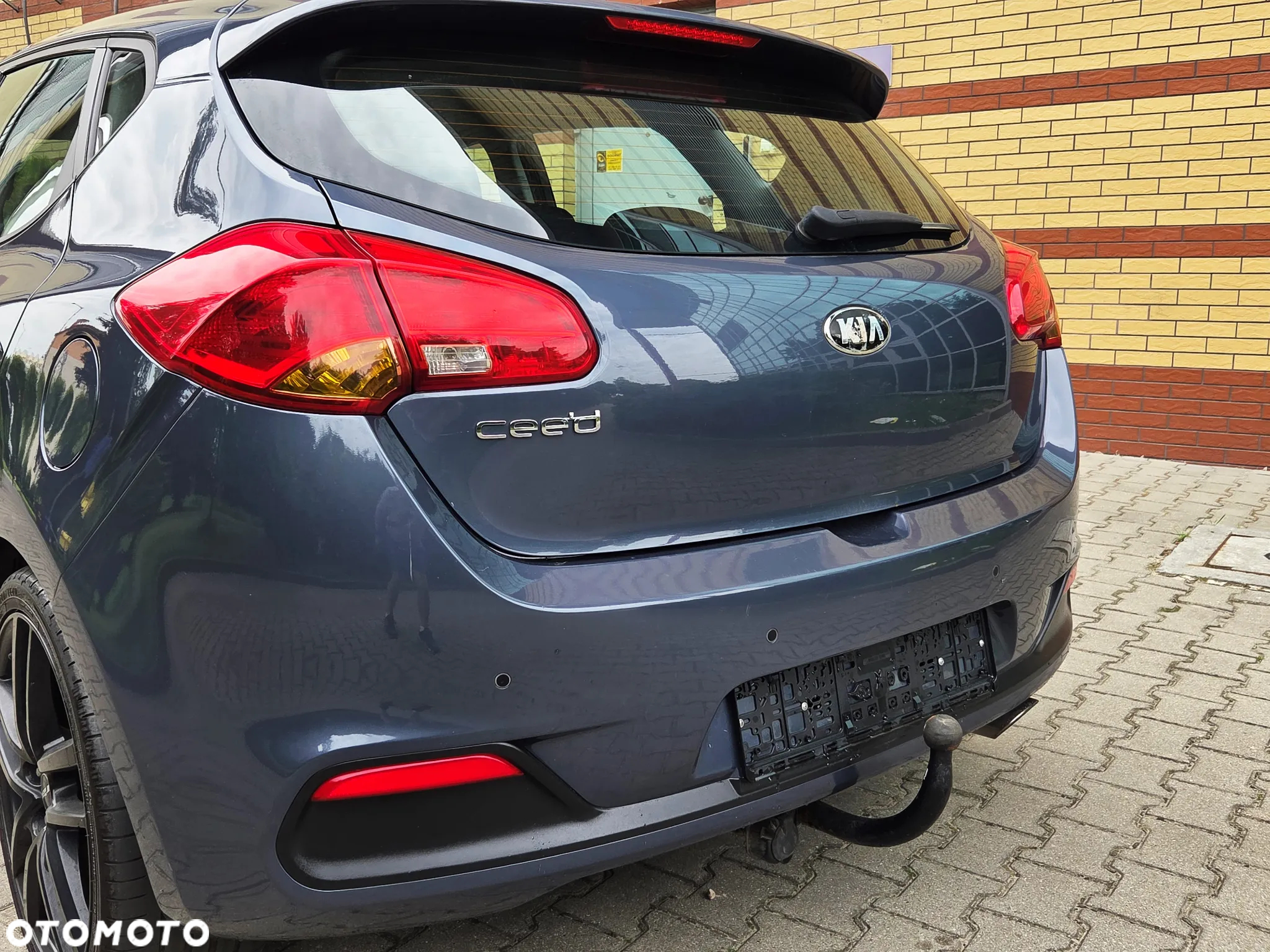 Kia Ceed - 14