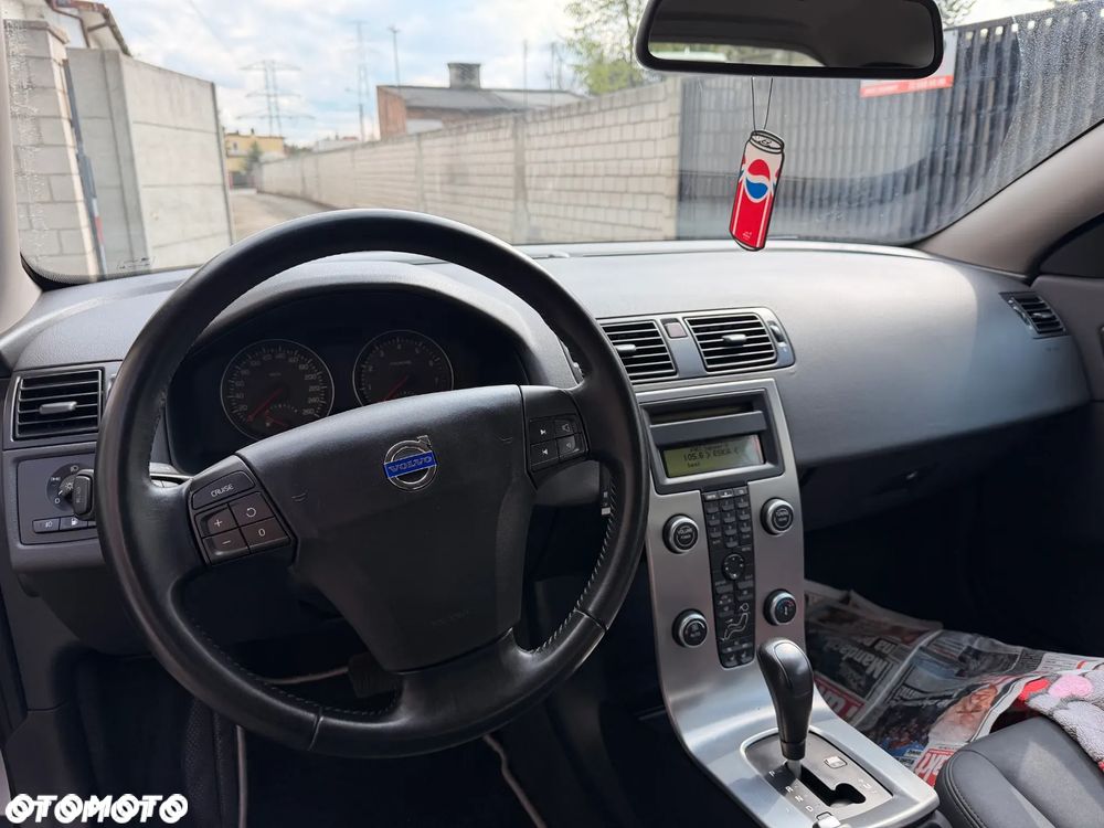 Volvo C70 2.4i Momentum - 26