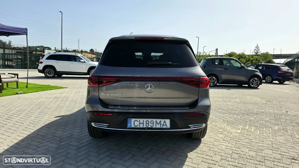 Mercedes-Benz EQB 250+ Progressive - 8