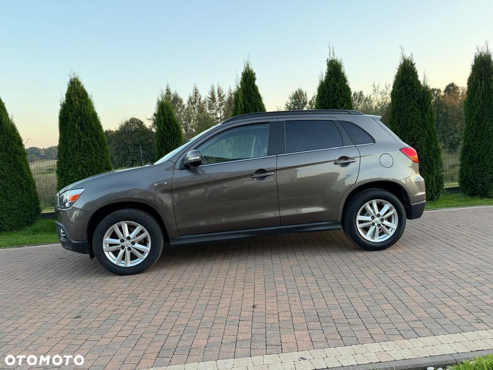 Mitsubishi ASX - 15